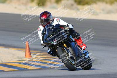 media/Dec-18-2022-SoCal Trackdays (Sun) [[8099a50955]]/Turn 10 (140pm)/